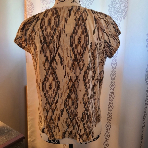 Patterned Blouse - Picture 3 of 4